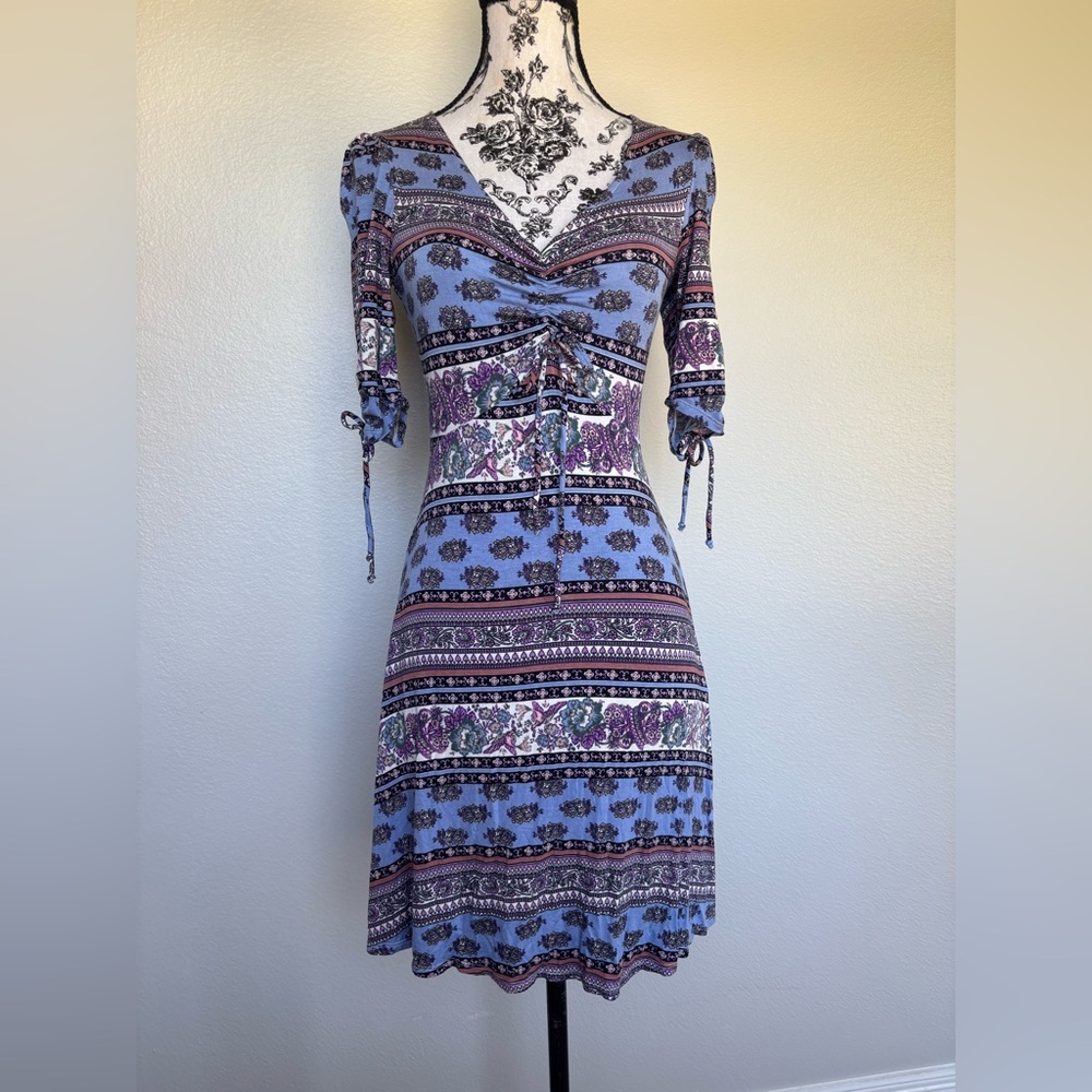 As U Wish Blue and Purple Patterned V-Neck Midi Dress - Picture 3 of 12